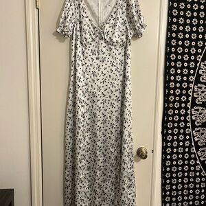 Floral White and Black Women's Dress